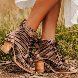 FREEBIRD by Steven BENNI BOOTIES 8